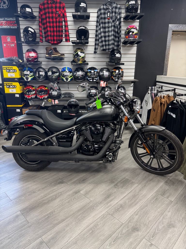 2024 Kawasaki Vulcan 900 Custom
