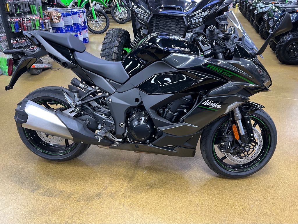 2025 Kawasaki Ninja® 1100SX ABS