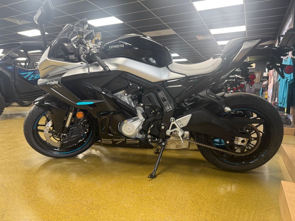2025 CFMOTO 675SS