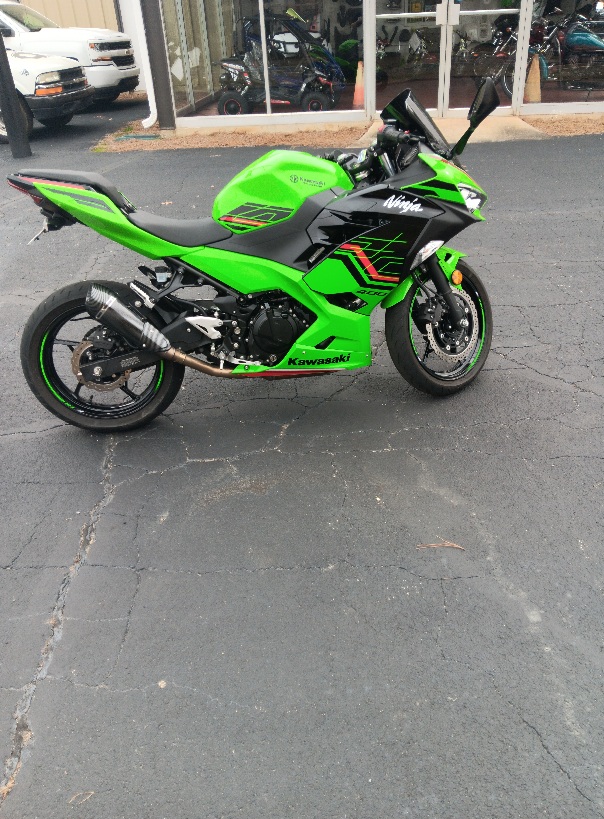 Kawasaki Ninja 400 ABS Image