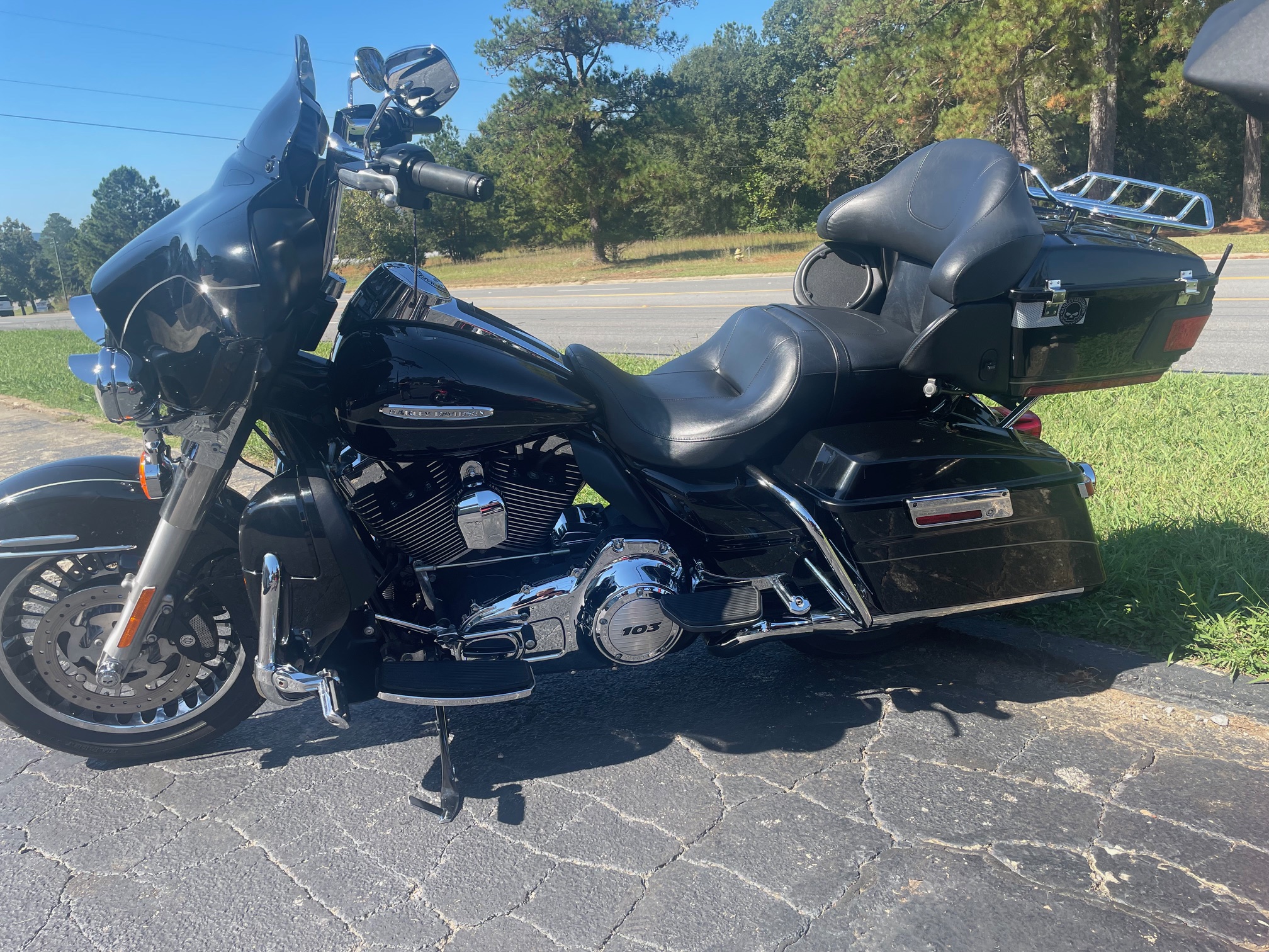 2011 Harley-Davidson® Electra Glide® Ultra Limited - Photo 4