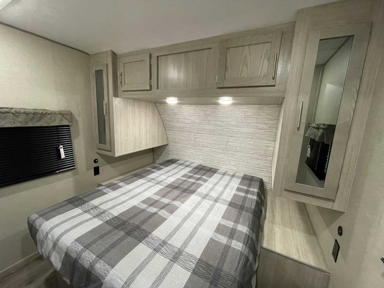 2022 Coachmen Catalina Travel Trailers CAT243RBSLE - Photo 5