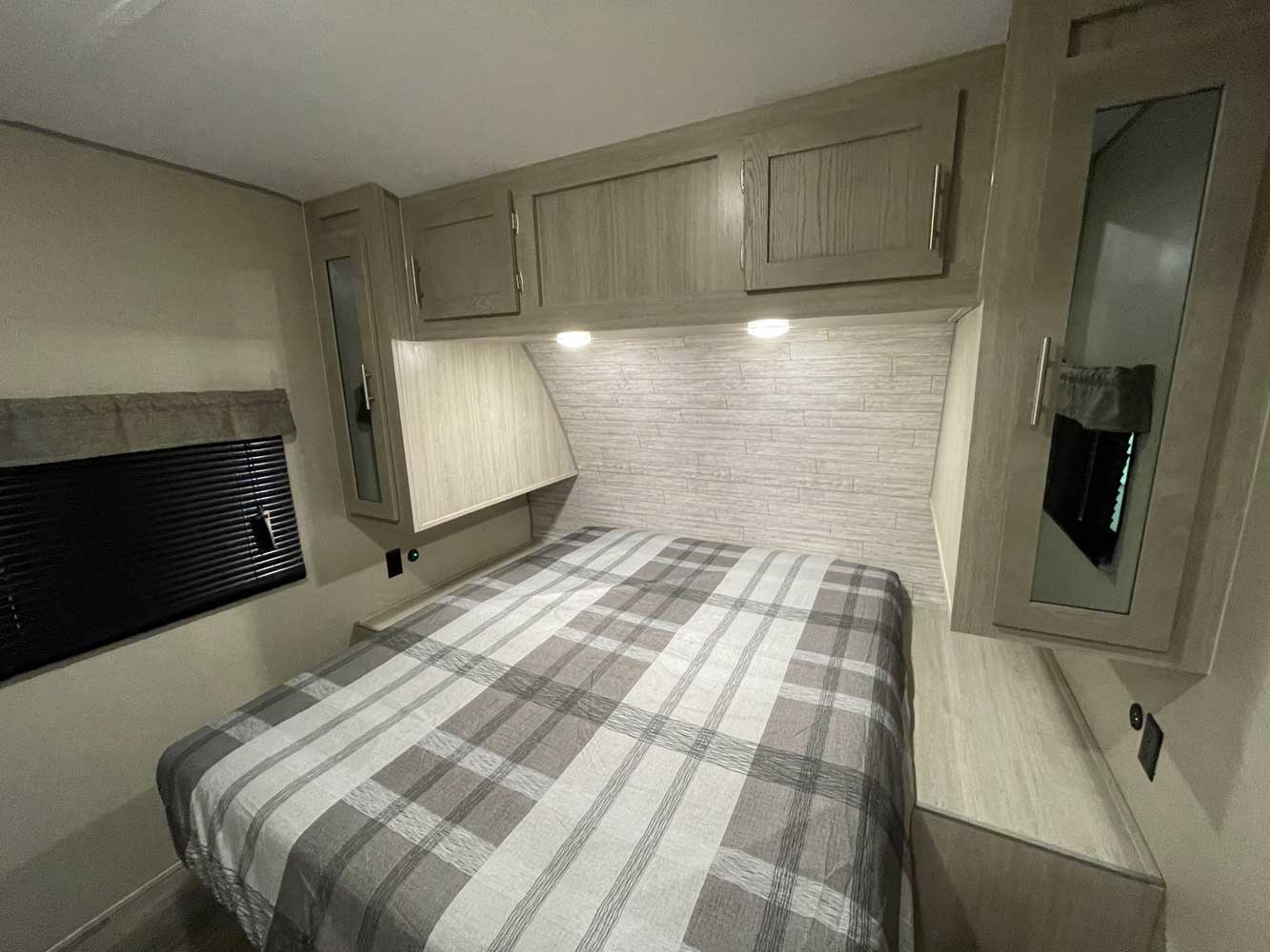 2022 Coachmen Catalina Travel Trailers 323 BHDS CK - Photo 10