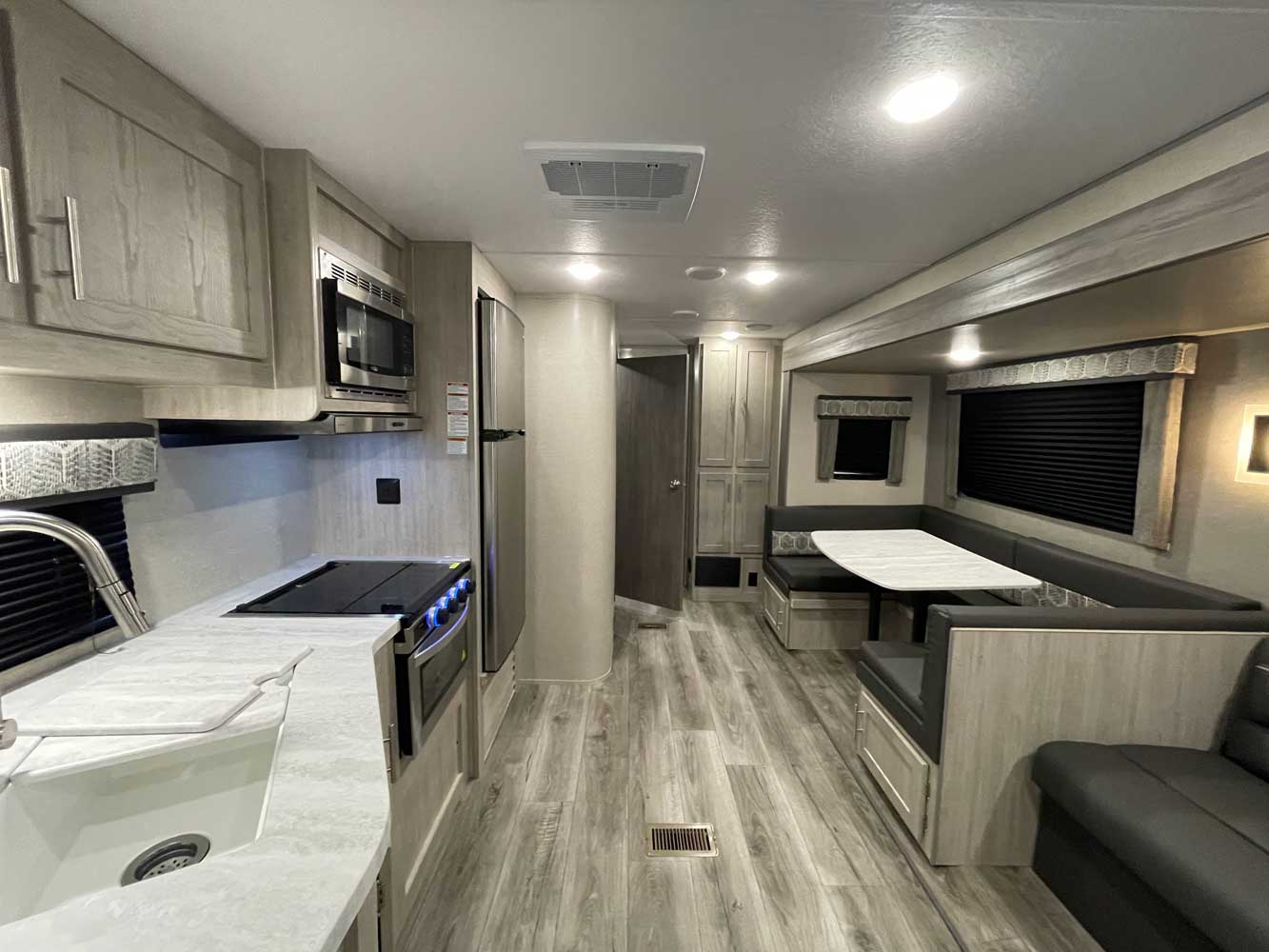 2022 Coachmen Catalina Travel Trailers 323 BHDS CK - Photo 11