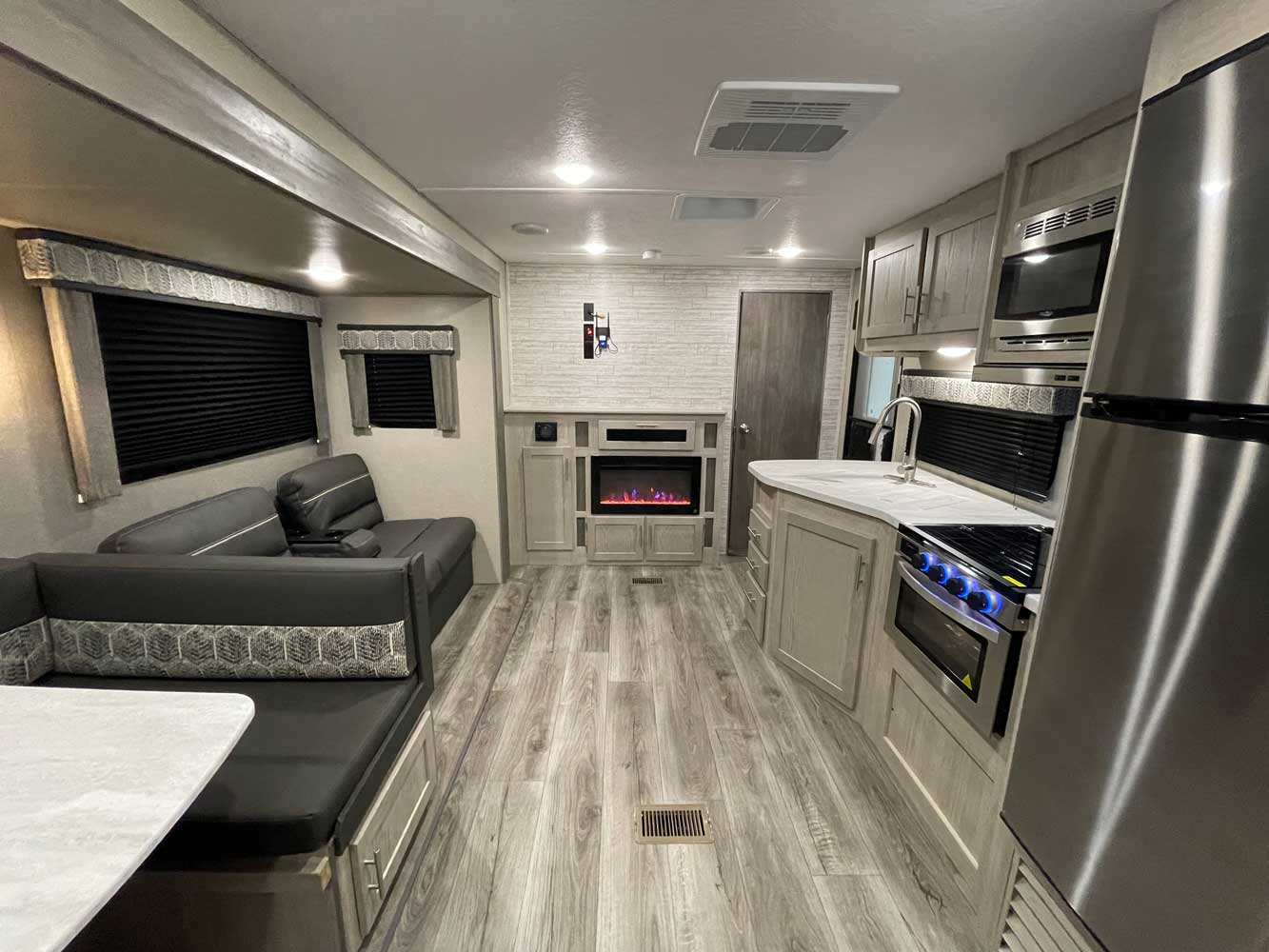 2022 Coachmen Catalina Travel Trailers 323 BHDS CK - Photo 15