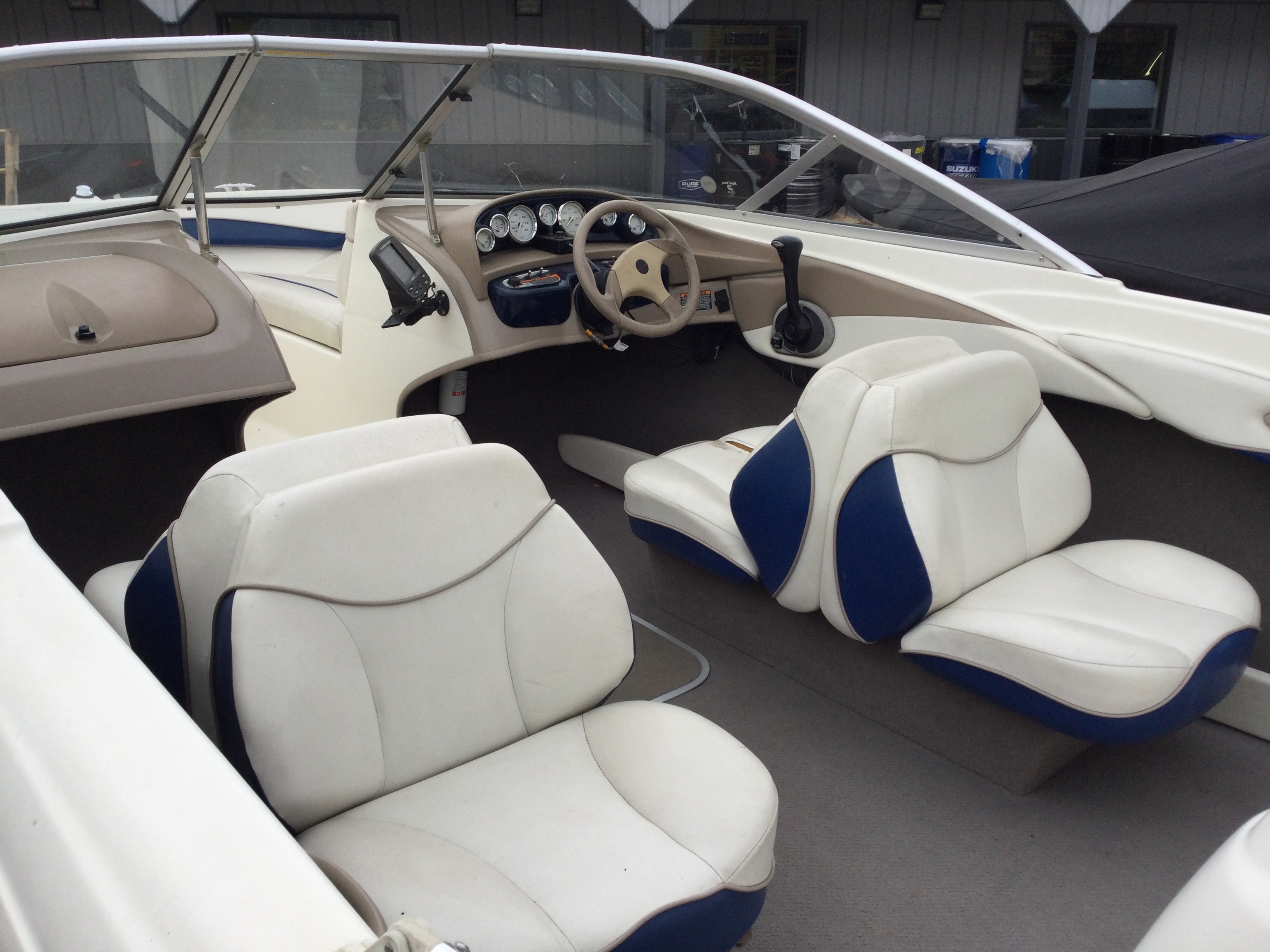 2004 Bayliner CAPRI 185 BR 3.0L - Photo 5