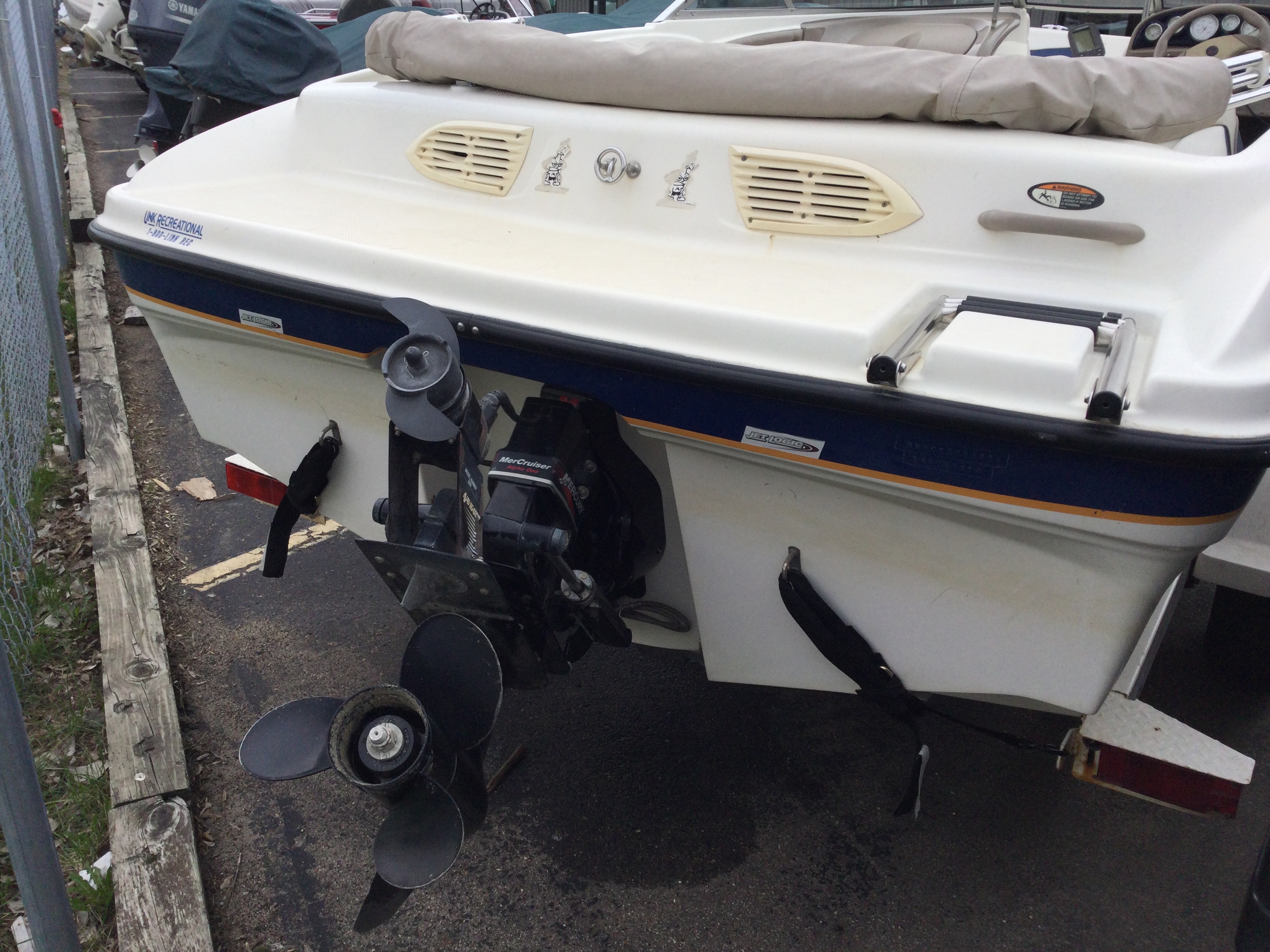 2004 Bayliner CAPRI 185 BR 3.0L - Photo 6