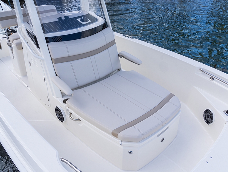 2026 Boston Whaler 220 DAUNTLESS - Photo 14