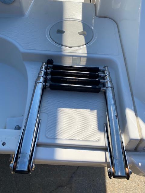 2021 Boston Whaler 230 Outrage - Photo 5