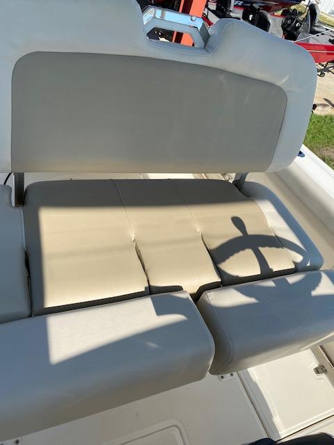 2021 Boston Whaler 230 Outrage - Photo 13