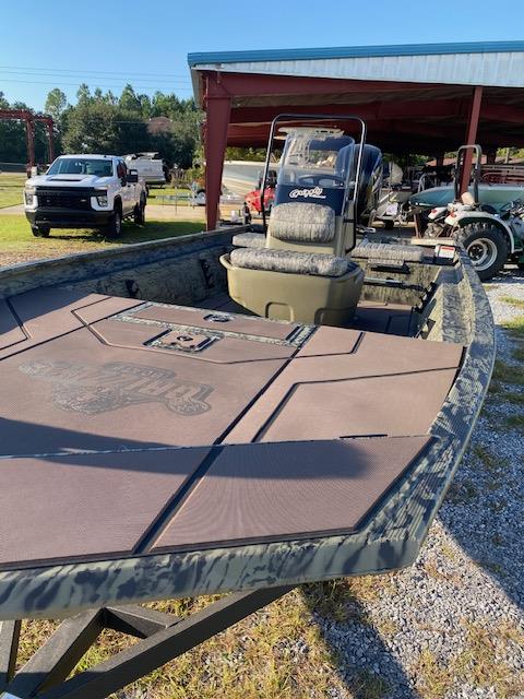 2026 Tracker Boats Grizzly 1860 CC - Photo 6