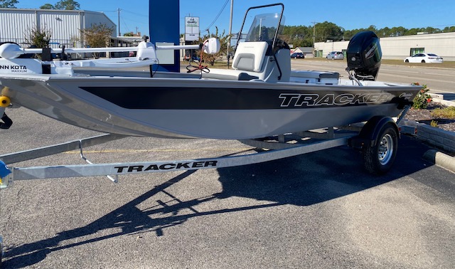 2026 Tracker Boats Bass Tracker® Classic CC - Photo 2