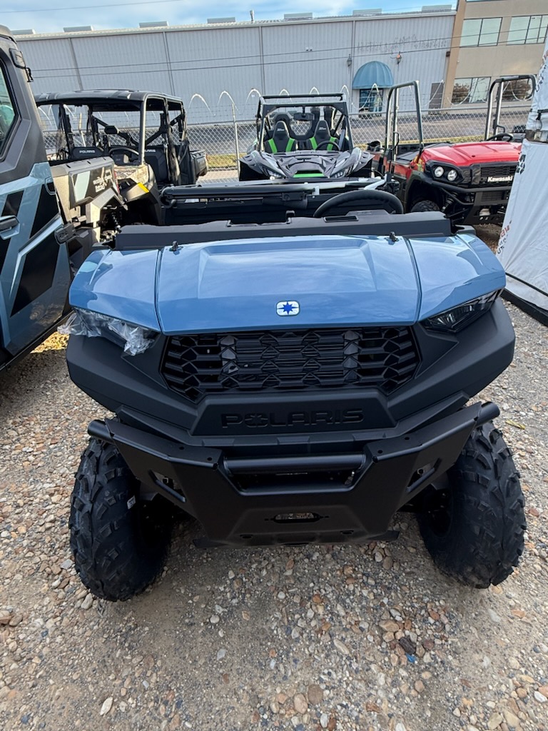 2026 Polaris R26MAE57B5 - Photo 2