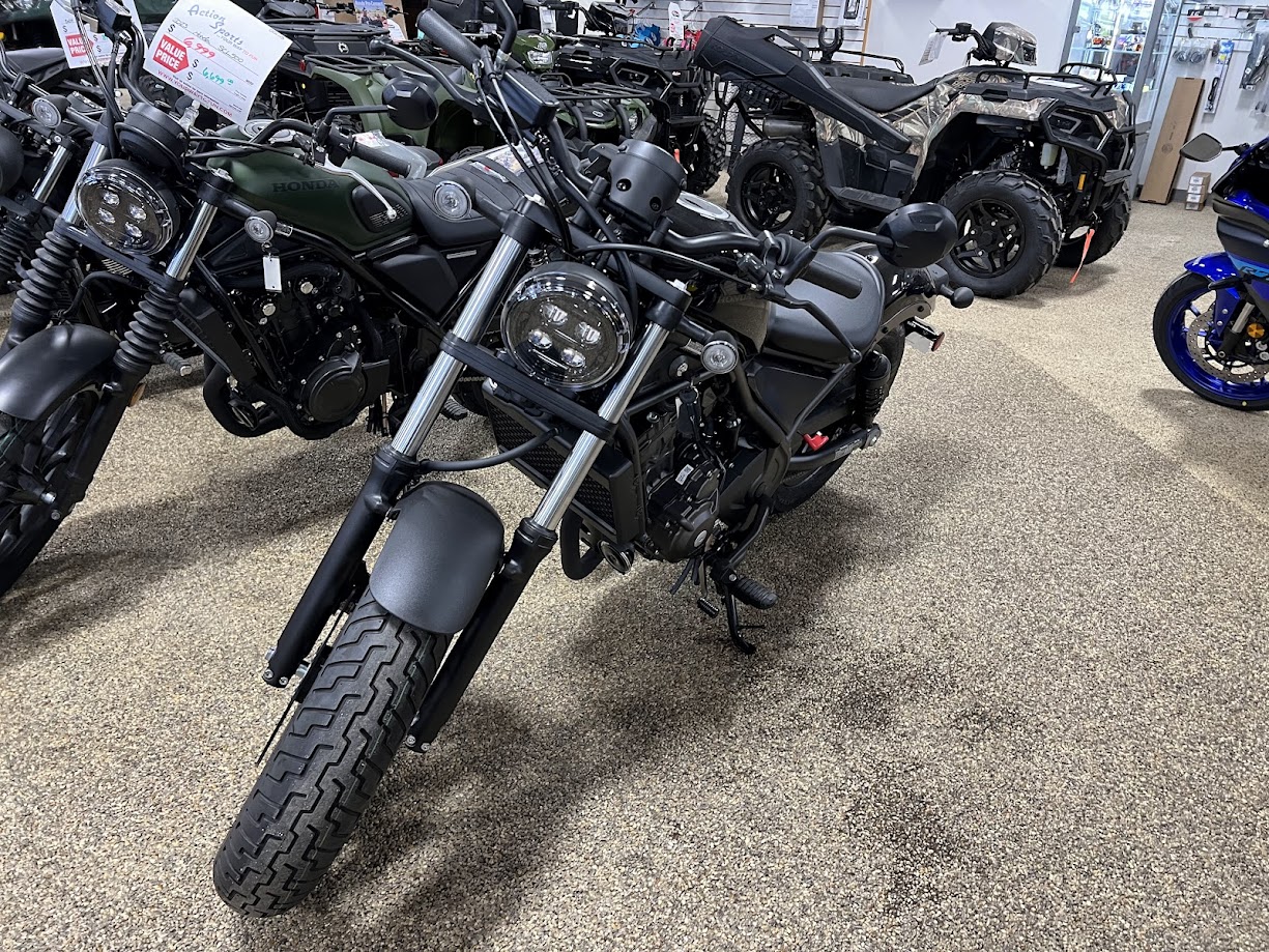 2024 Honda REBEL 300 - Photo 2