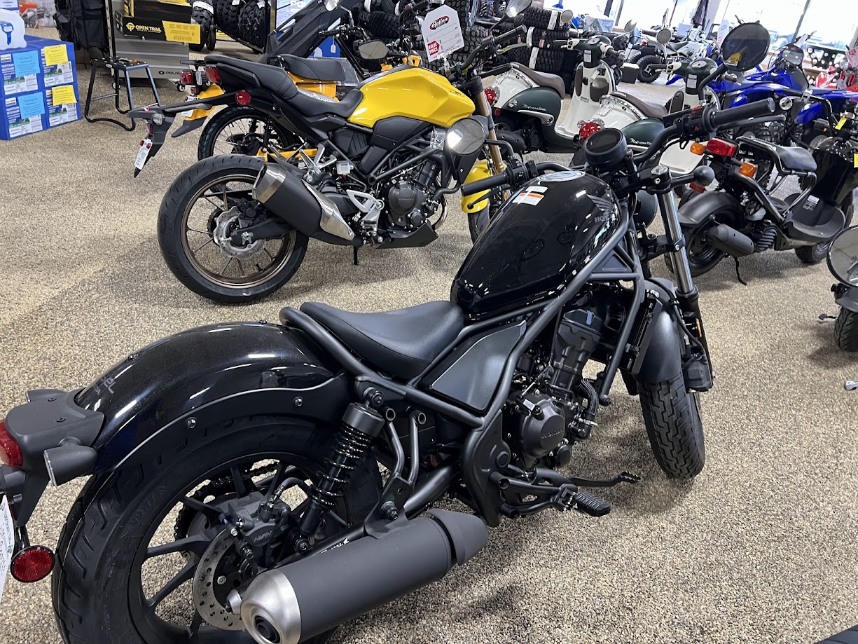 2024 Honda REBEL 300 - Photo 4