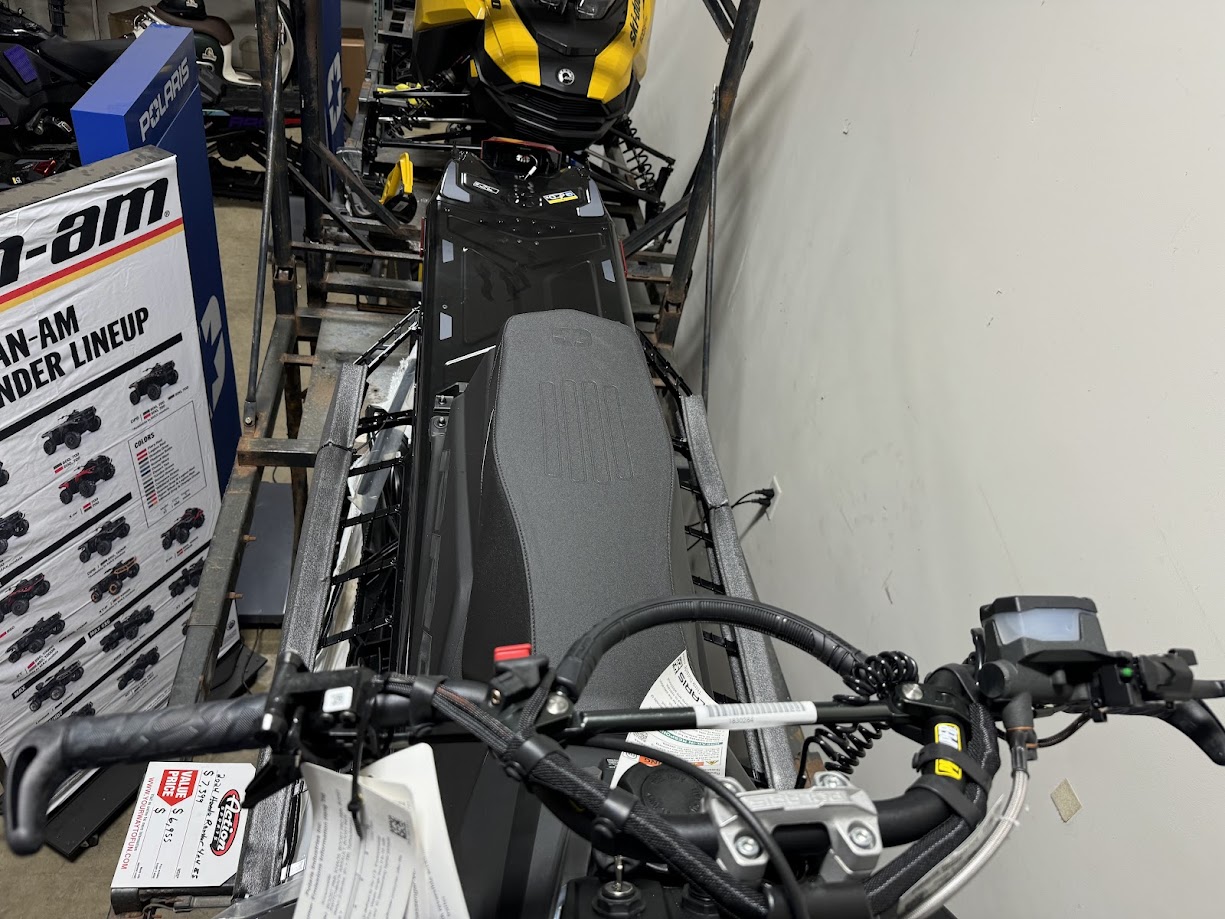2025 Polaris BOOST PRO RMK 155 - Photo 2