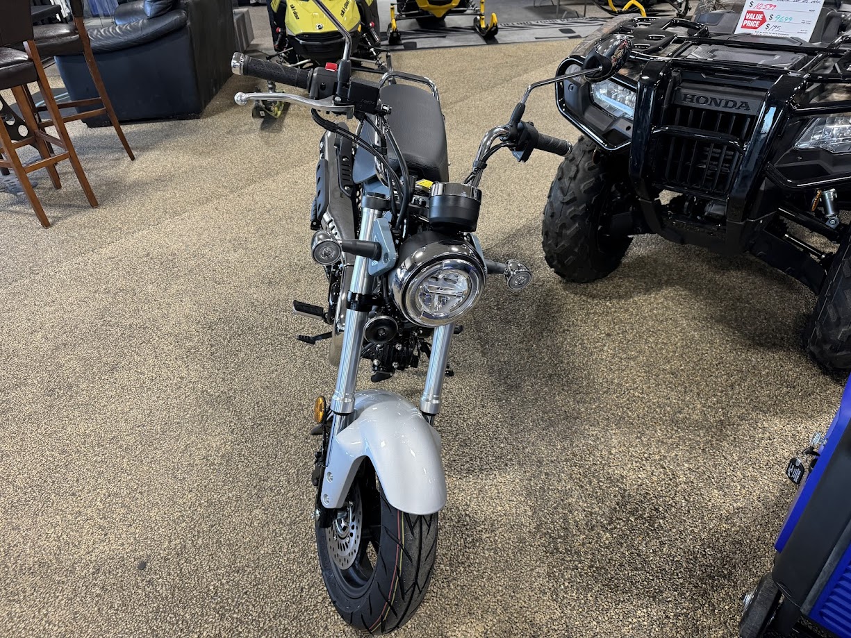2025 Honda DAX125AS - Photo 2