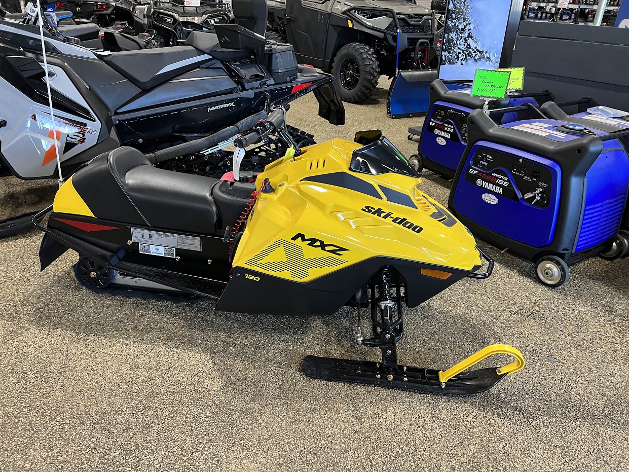 2025 Ski-Doo MXZ 120