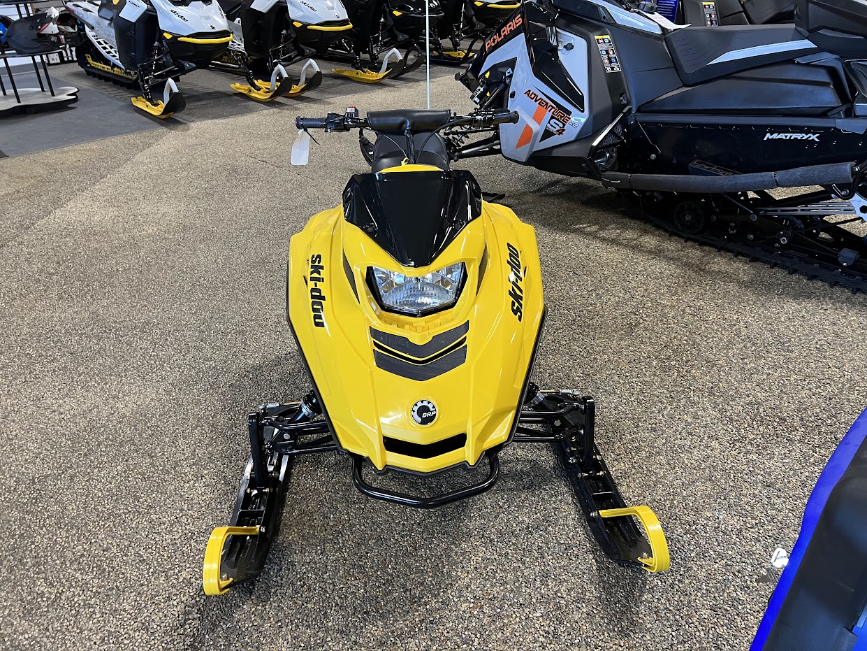 2025 Ski-Doo MXZ 120 - Photo 2