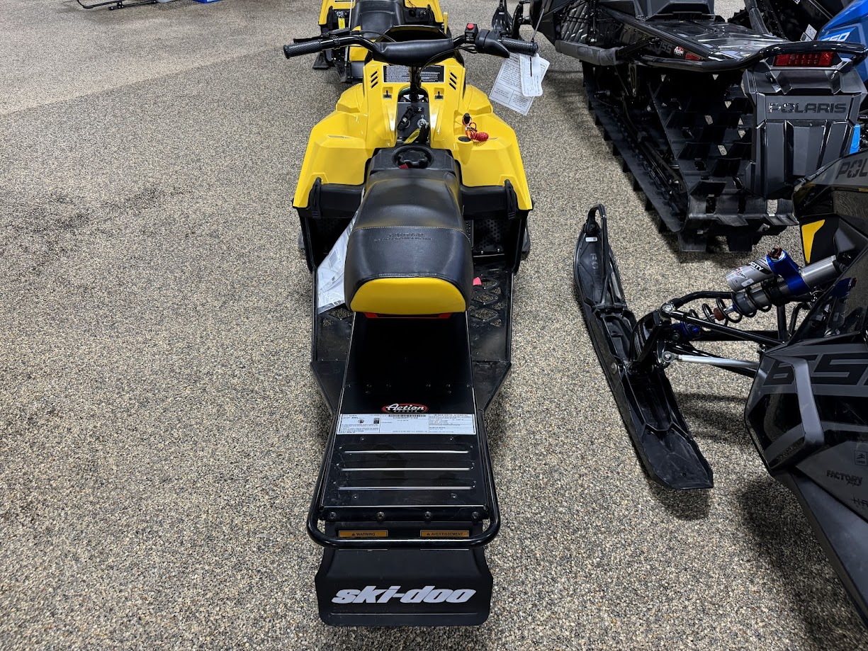 2025 Ski-Doo MXZ 200 - Photo 4
