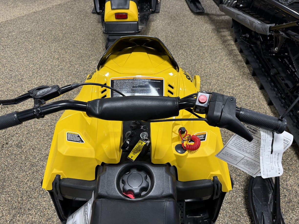 2025 Ski-Doo MXZ 200 - Photo 6