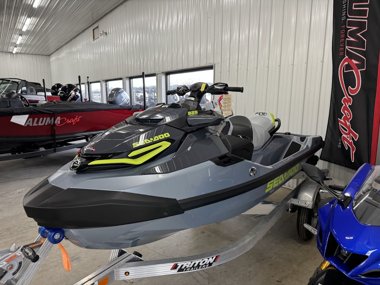 2025 Sea-Doo RXT X 325 AUD IBR - Photo 3