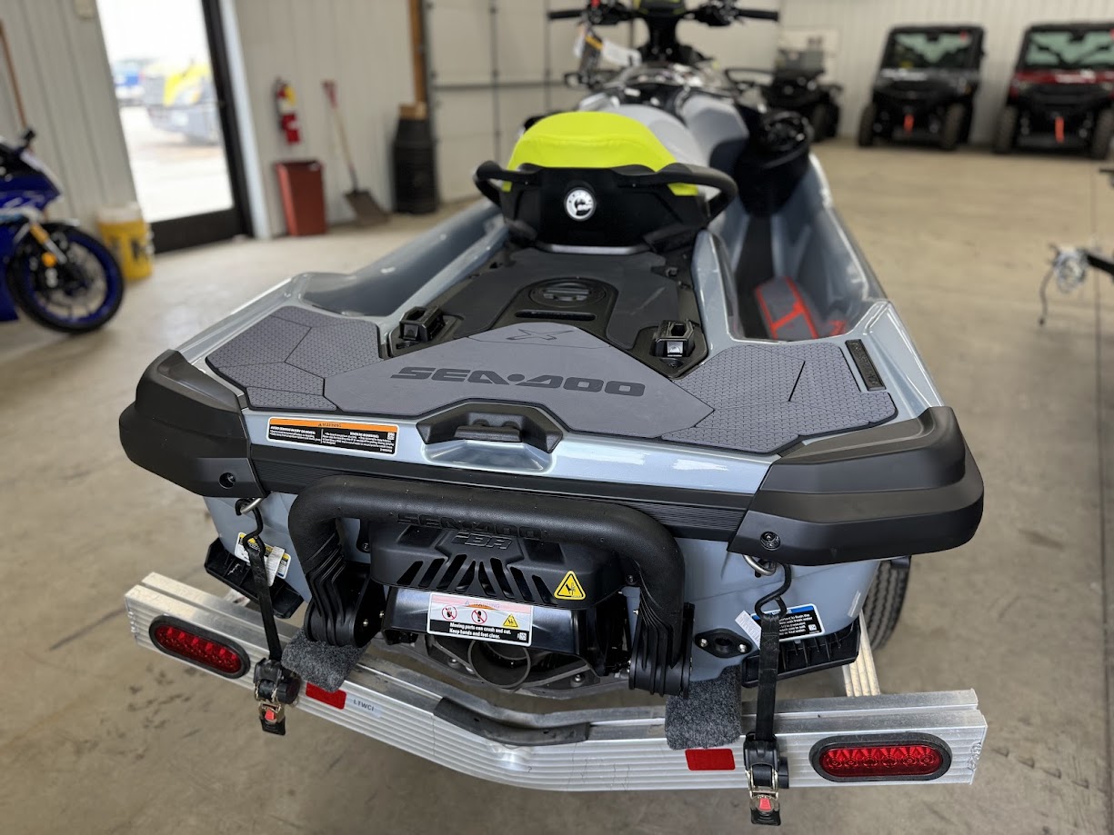 2025 Sea-Doo RXT X 325 AUD IBR - Photo 5