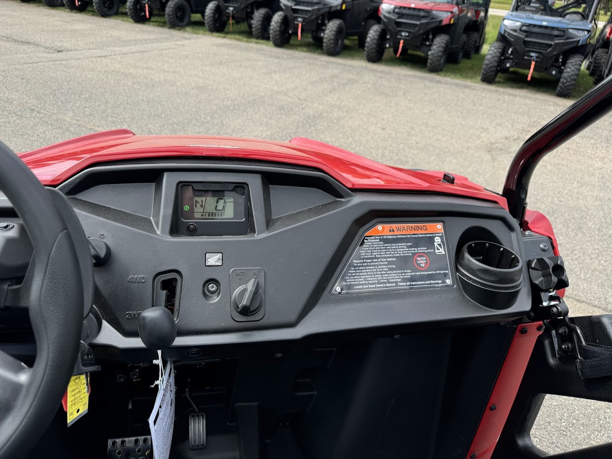 2025 Honda Pioneer 520 Base - Photo 6