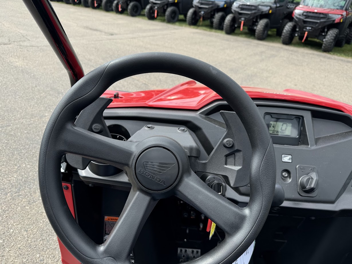 2025 Honda Pioneer 520 Base - Photo 7