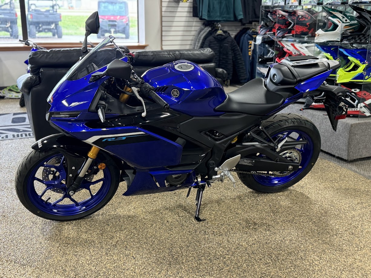 2025 Yamaha YZF-R3 ABS