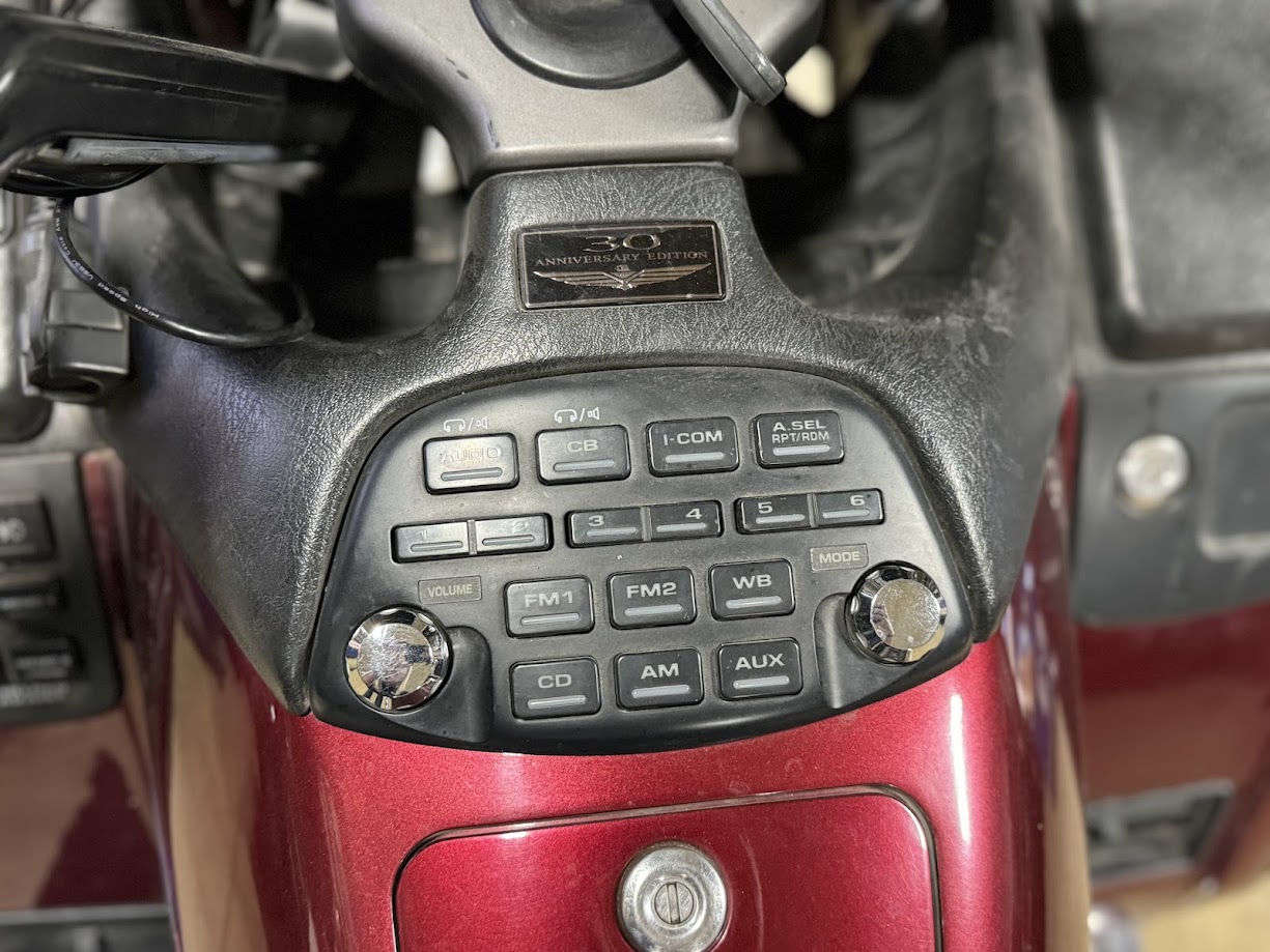 2005 Honda GOLDWING Base - Photo 8