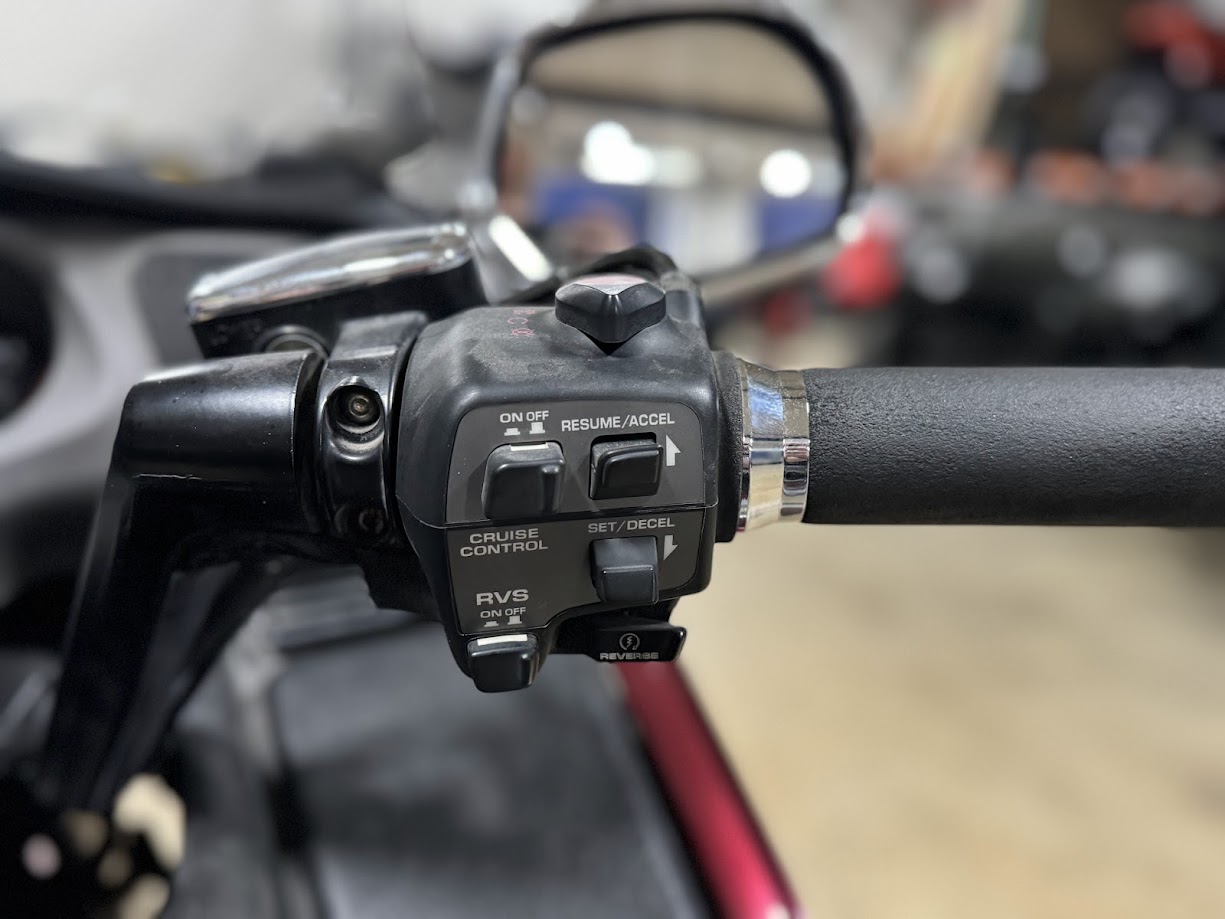 2005 Honda GOLDWING Base - Photo 10