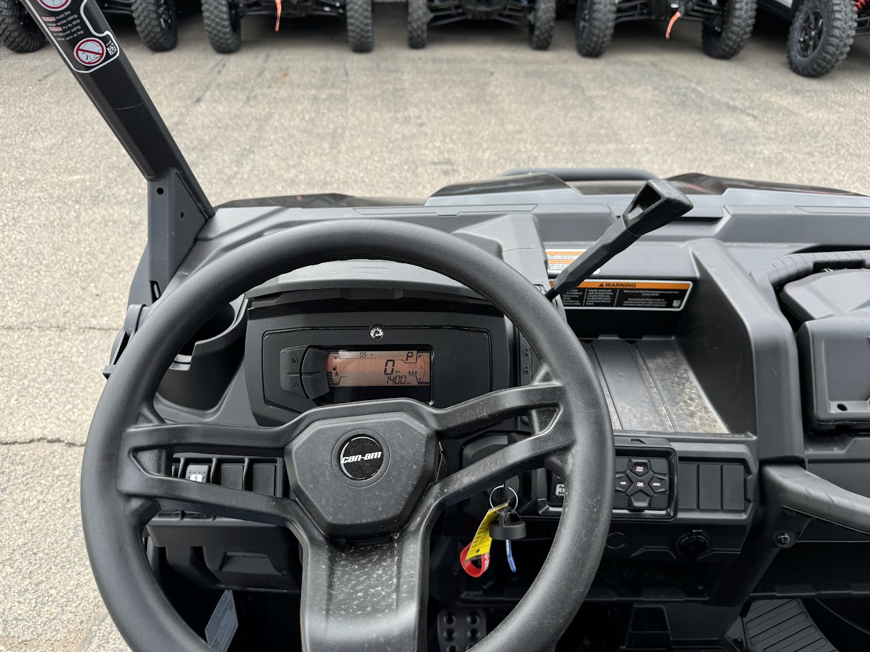 2025 Can-Am DEFENDER XT HD10 - Photo 7