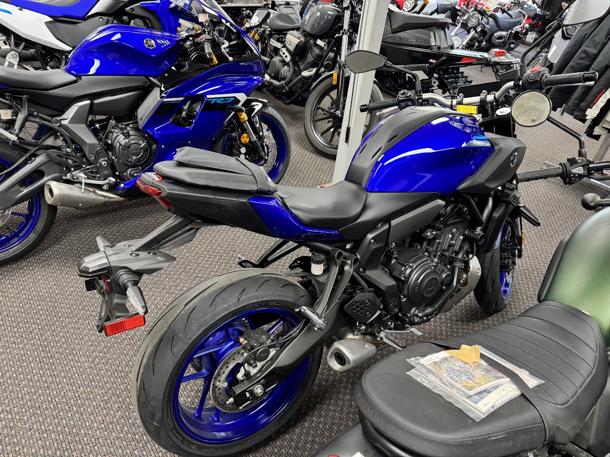 2025 Yamaha MT-07 - Photo 3