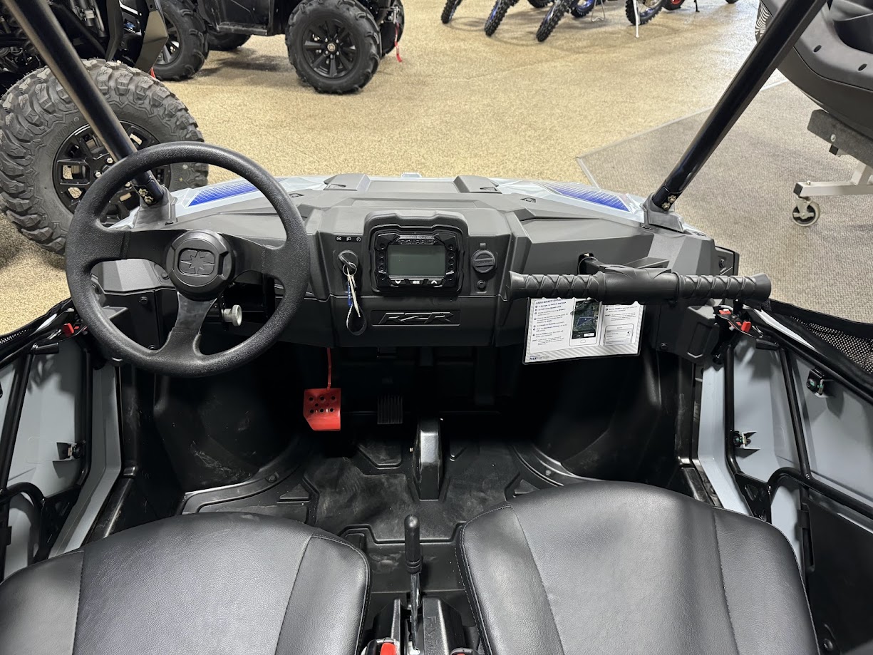 2025 Polaris RZR 200 EFI - Photo 5