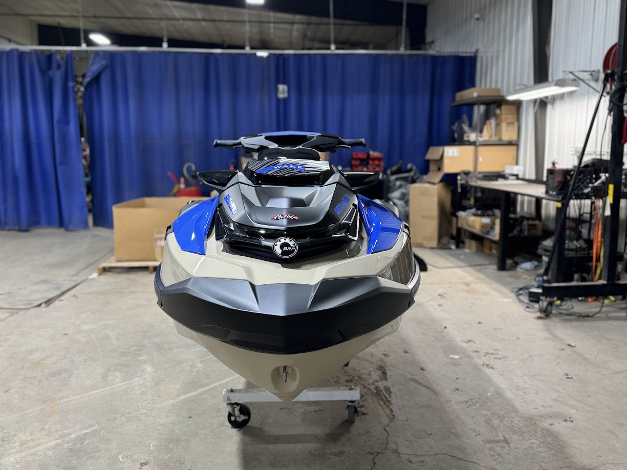 2025 Sea-Doo WAKE PRO 230 AUD IBR IDF - Photo 2