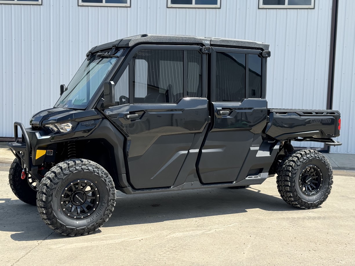 2025 Can-Am DEFENDER MAX HD10 LONE STAR - BLACK OUT EDITION - Photo 2