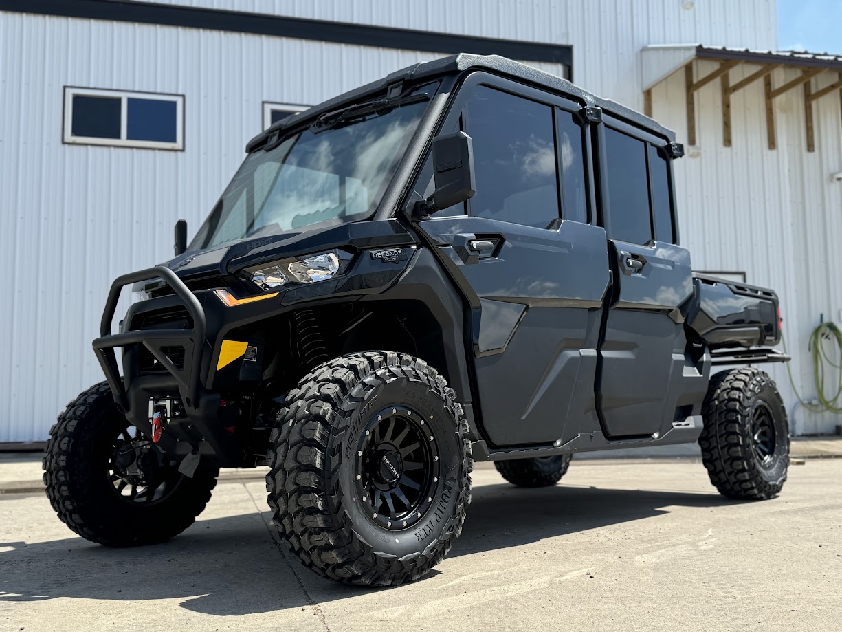 2025 Can-Am DEFENDER MAX HD10 LONE STAR - BLACK OUT EDITION