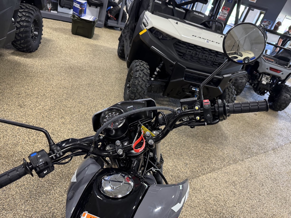 2025 Honda XR150L - Photo 6