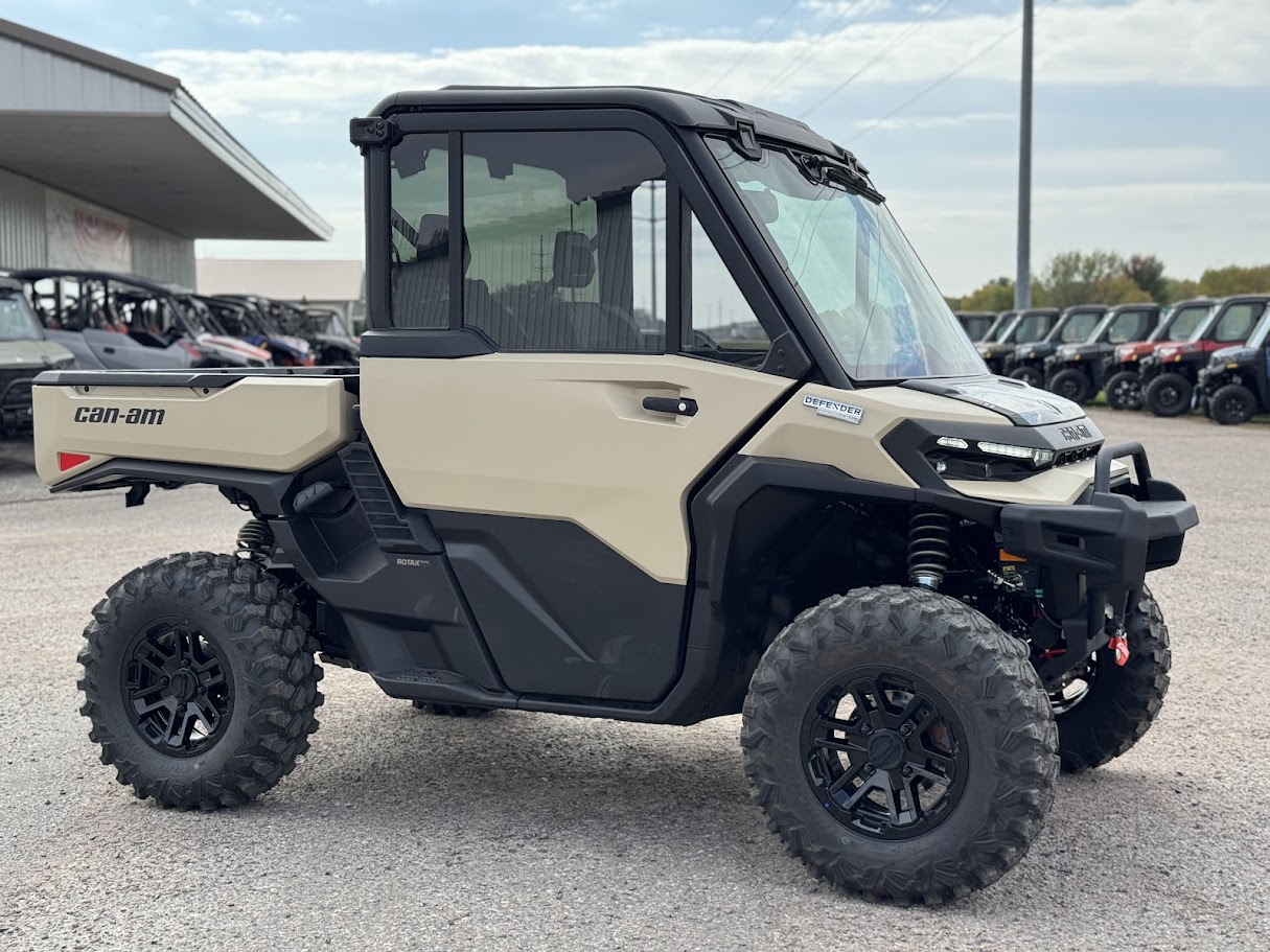 2026 Can-Am DEFENDER LTD HD11 - Photo 3