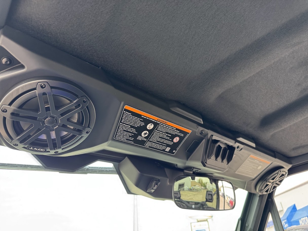2026 Can-Am DEFENDER LTD HD11 - Photo 11