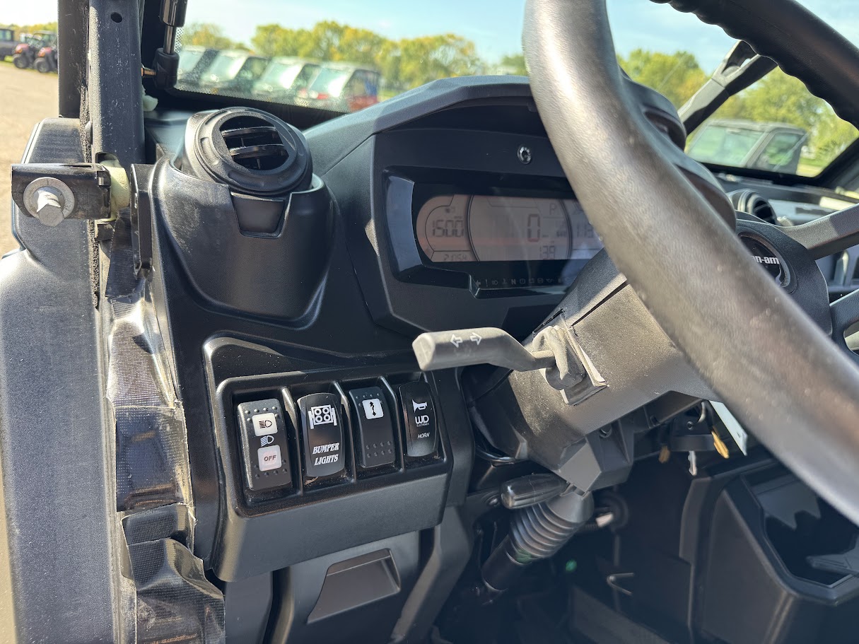 2025 Can-Am DEFENDER HD10 LIMITED - Photo 8