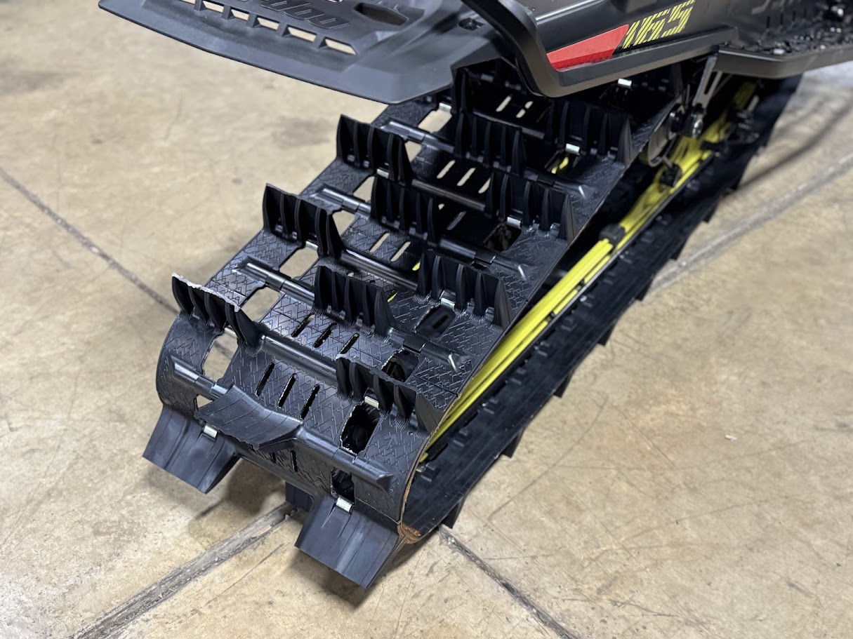 2026 Ski-Doo SUMMIT EDGE 850 TURBO 165 3" SHOT - Photo 5