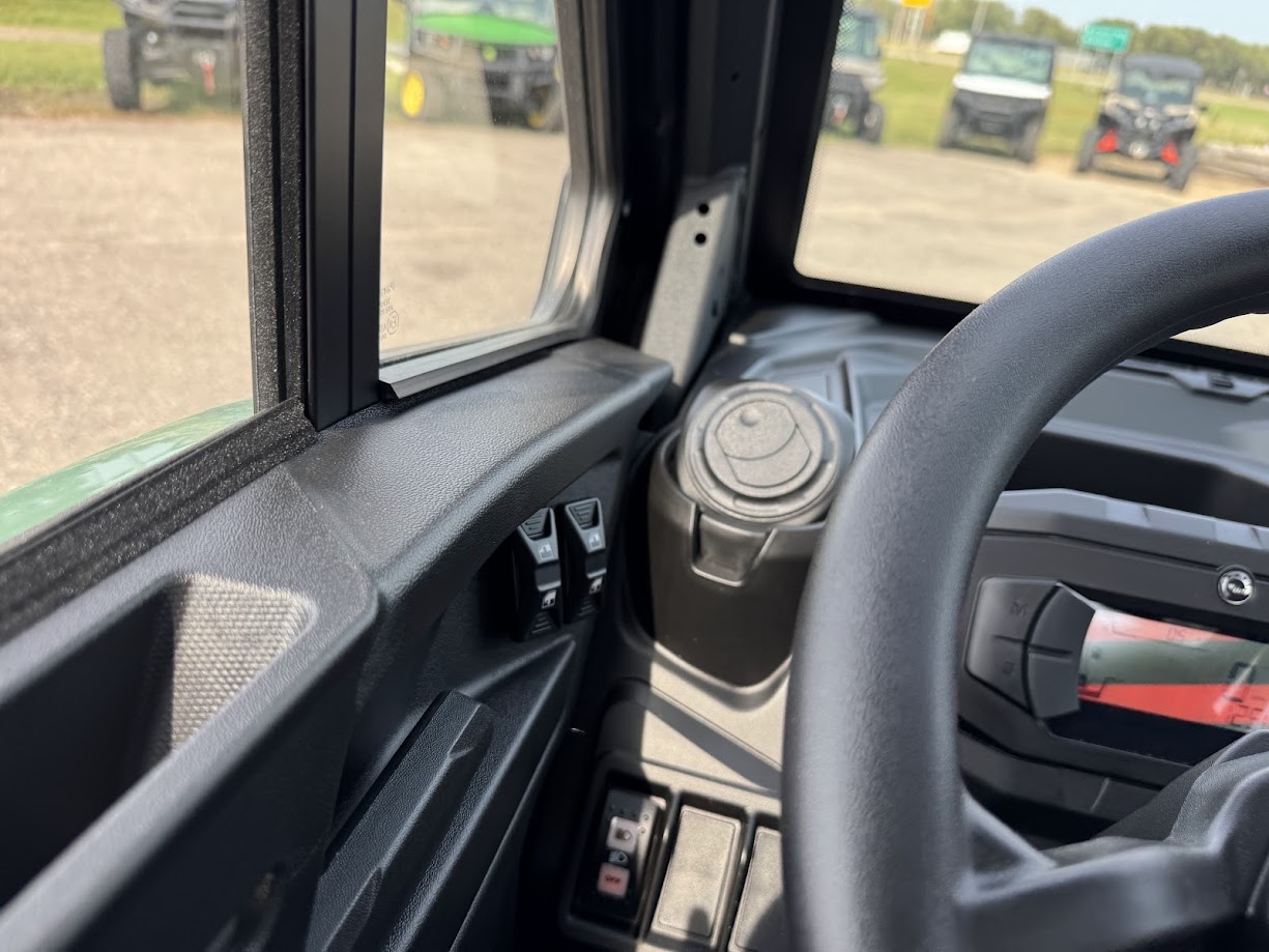 2026 Can-Am DEFENDER DPS CAB HD9 - Photo 8