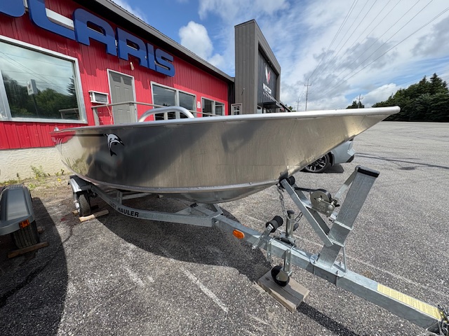 2025 FAB-TECH INDUSTRIES Silver Dolphin 14 Foot Open