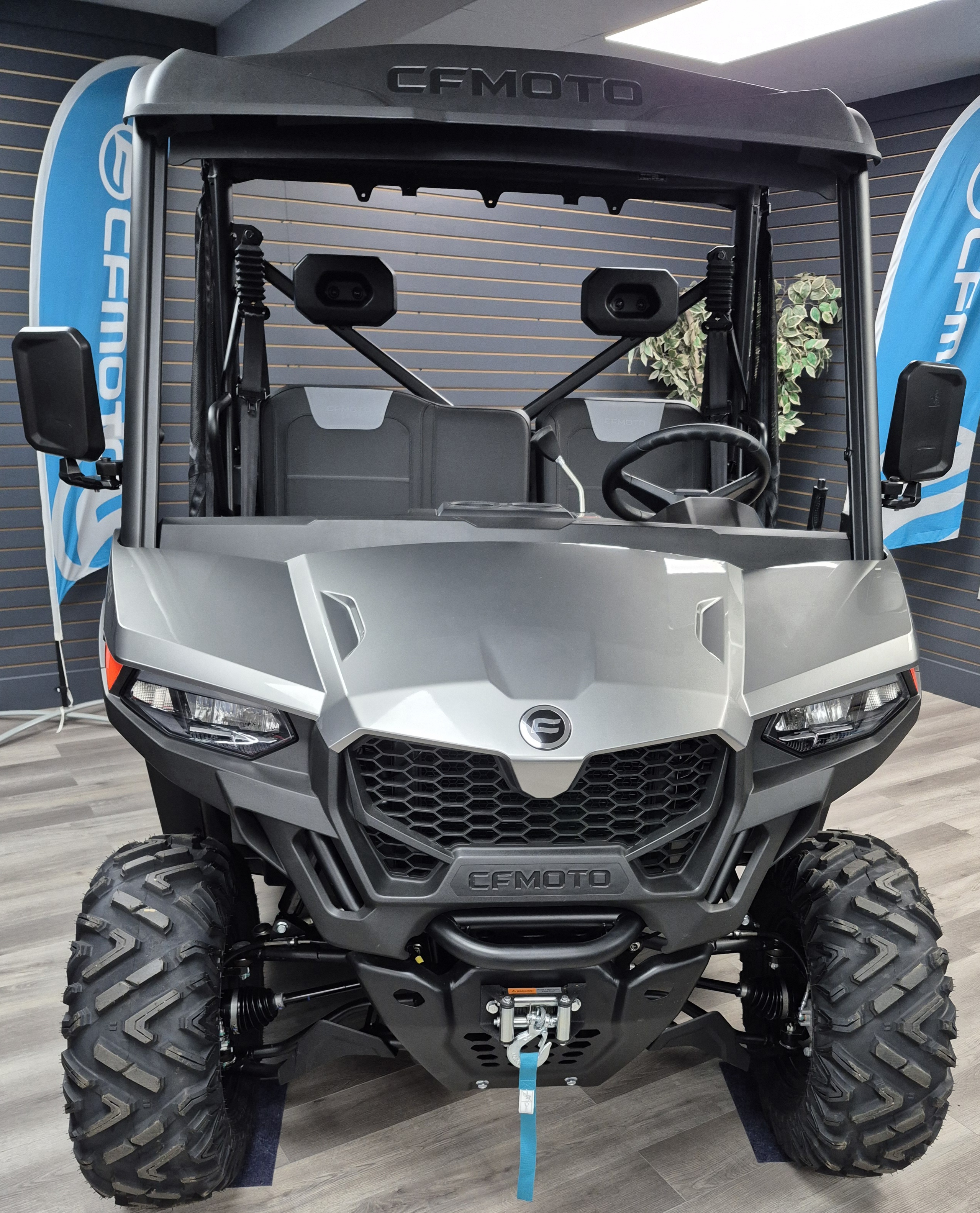 2025 CFMOTO UFORCE 600 EPS