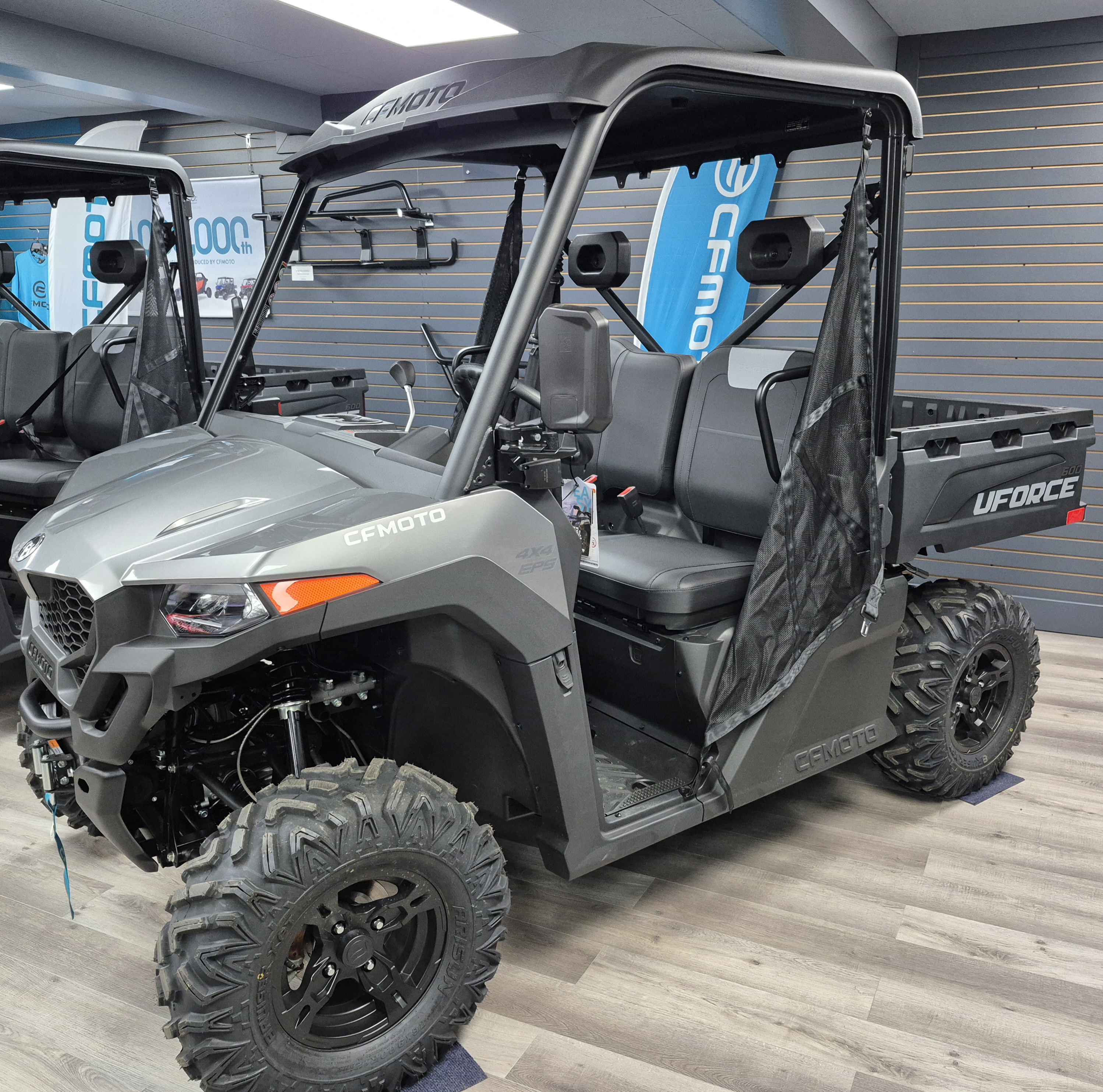 2025 CFMOTO UFORCE 600 EPS - Photo 2