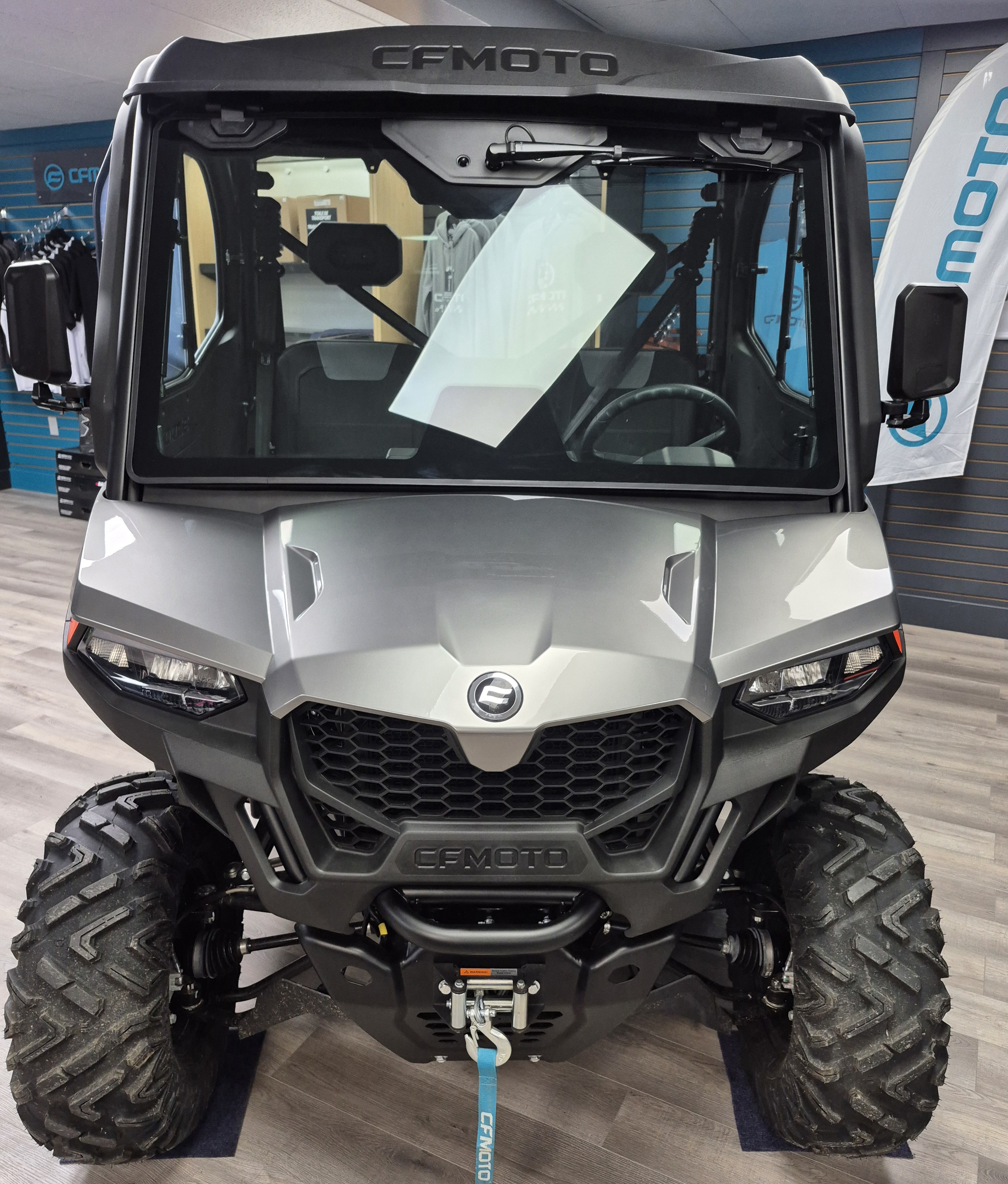 2025 CFMOTO UFORCE 600 EPS