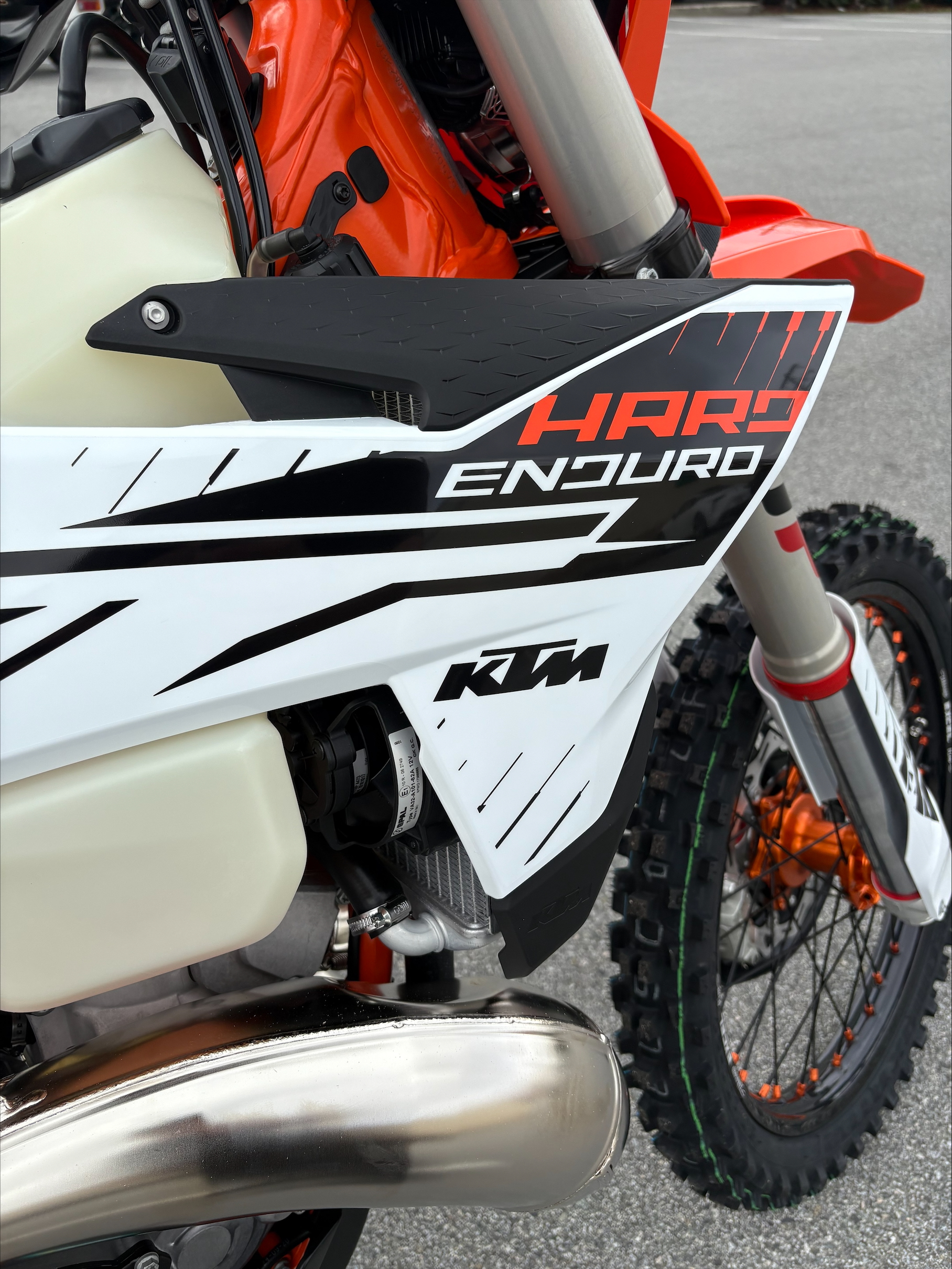 2026 KTM 300 XC-W HARDENDURO - Photo 3