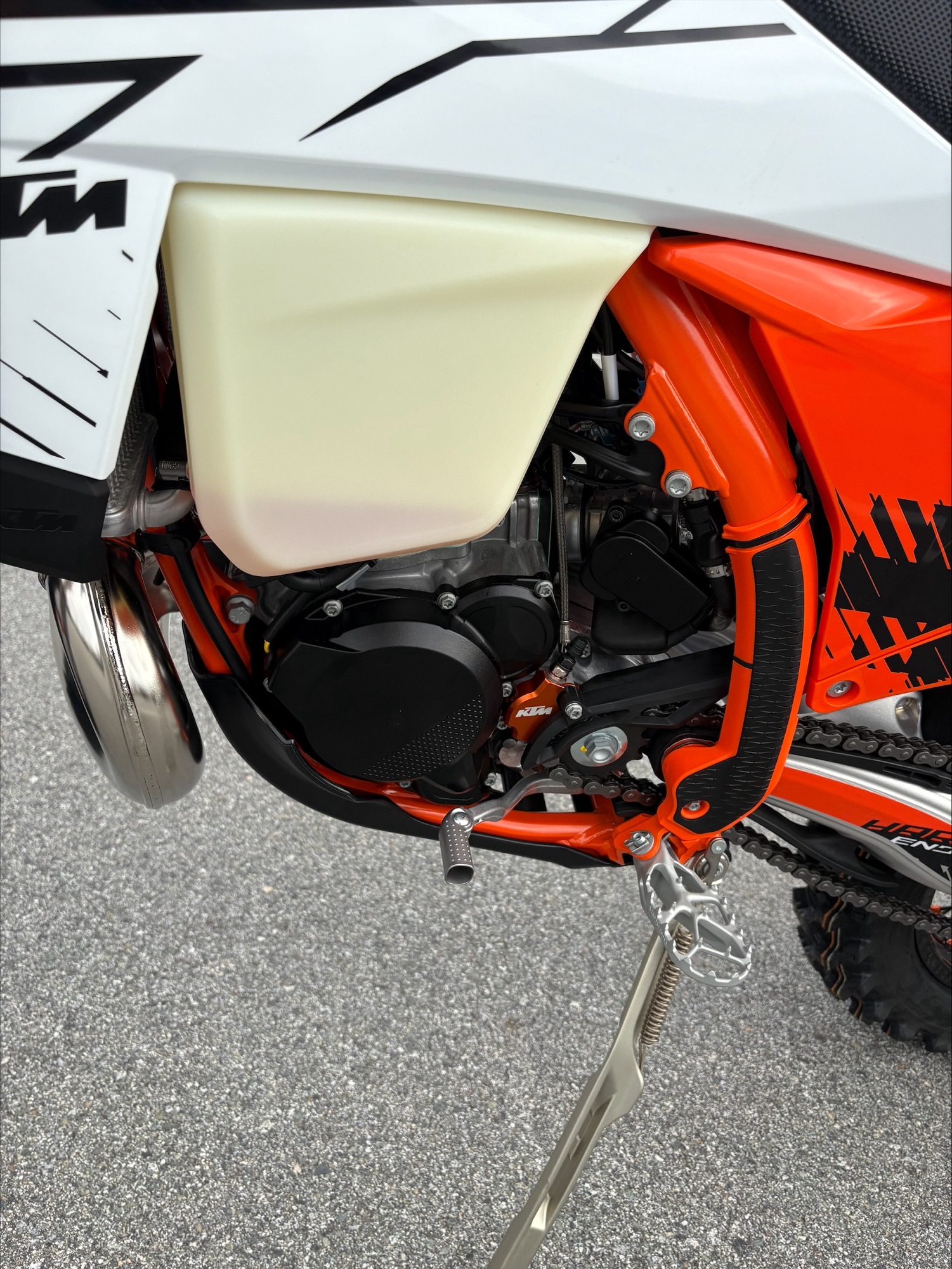 2026 KTM 300 XC-W HARDENDURO - Photo 5